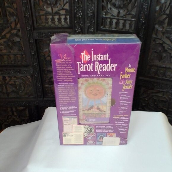 Tarot Reader Book and Card Set - Picture 5 of 5